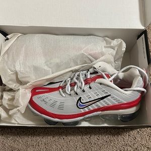 Women’s Nike AIR Vapormax 360